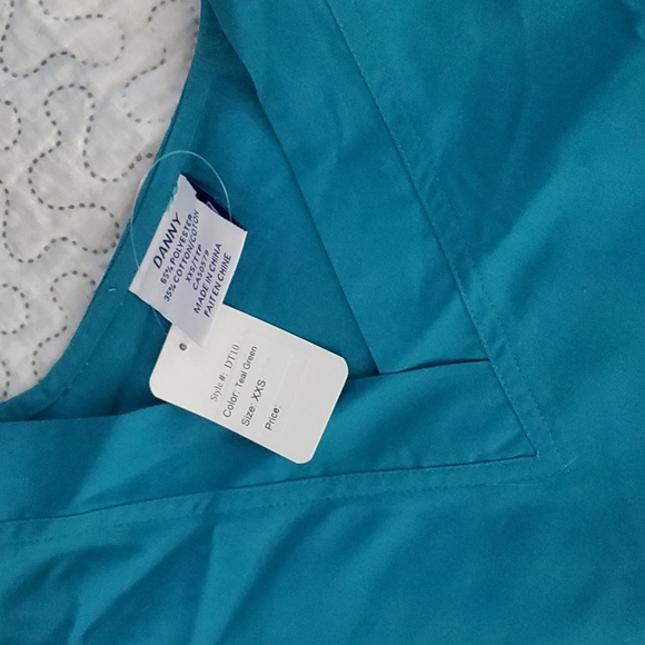 Teal XXS Scrub set - brand new - Picture 4 of 6